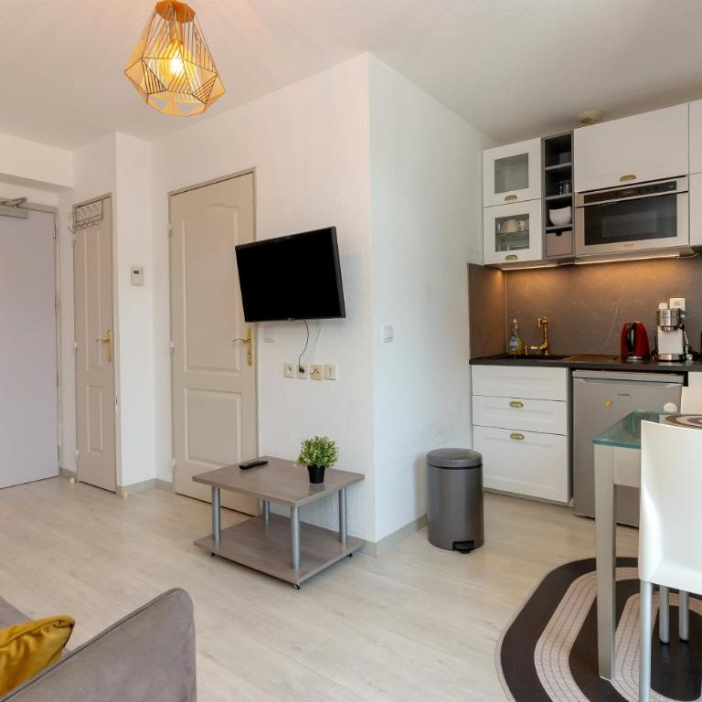 Studio Le Splendid 3 Hôtel étoiles - Maison 1 Chambre - 2