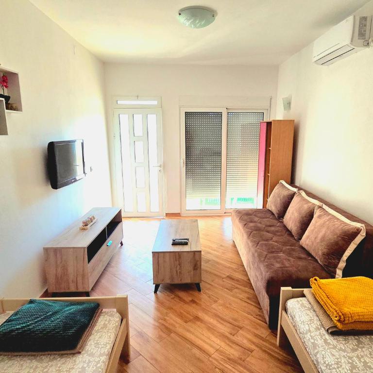 Studio Apartman Susanj Bar - One-Bedroom Apartment - 7