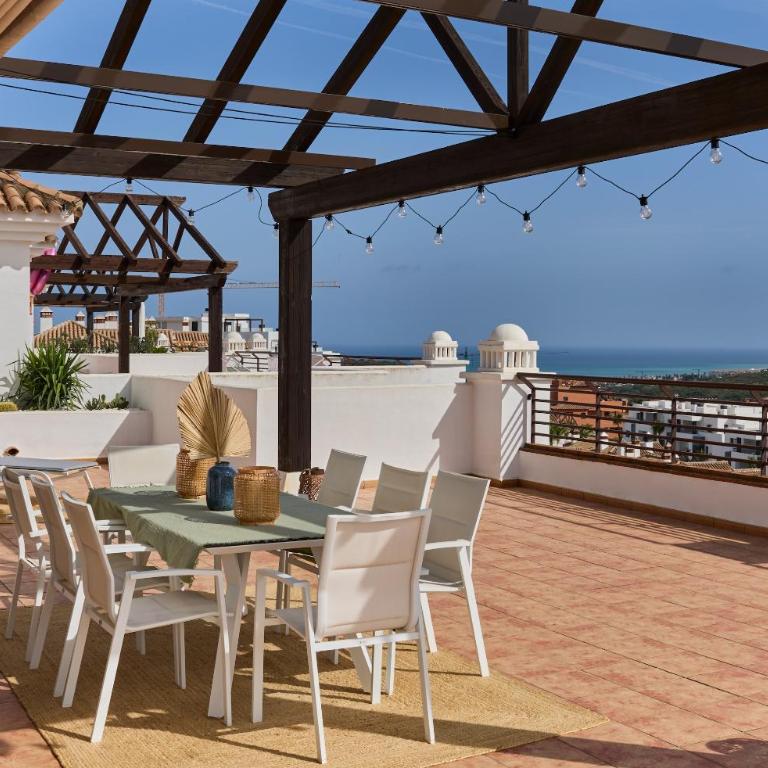 Penthouse with Large Terrace, Sea & Mountain Views - Apartamento de 3 dormitorios - 1
