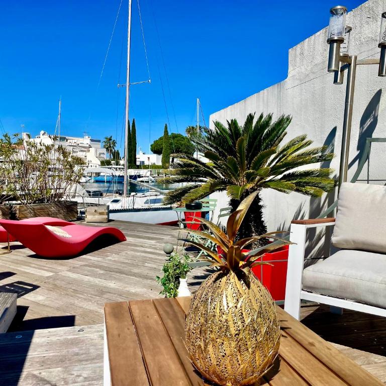 MY Marina 70 m2, 2 Chambres, Terrasse 50 m2, Vue Port, Parking Privé - Two-Bedroom House with harbour view - 18