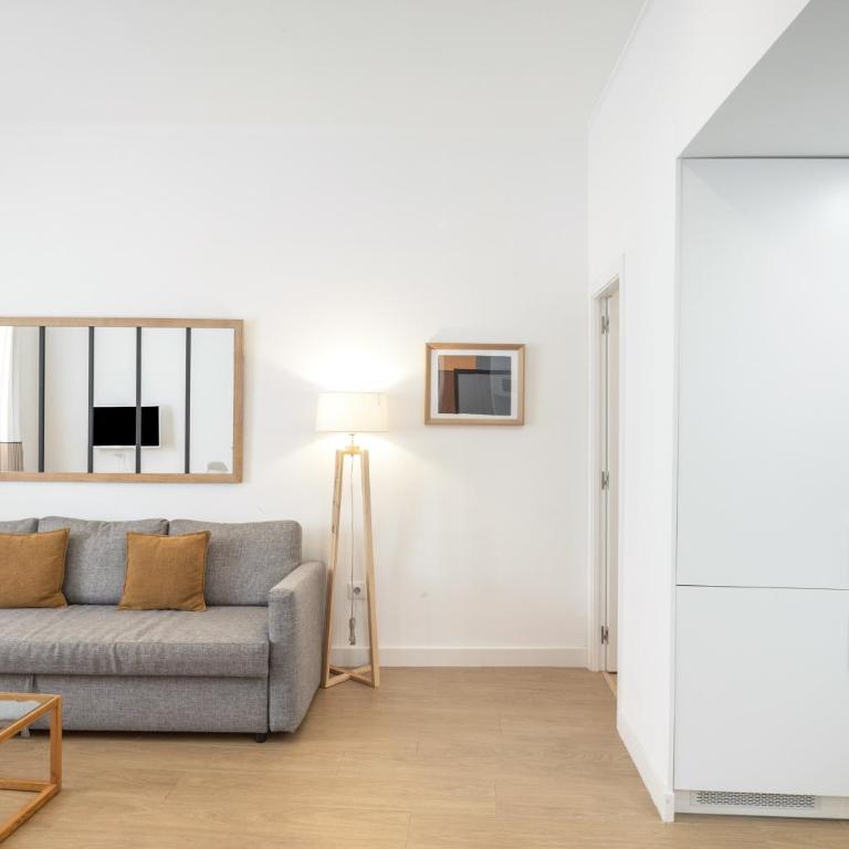 Céntrico y Luminoso Apartamento - Apartamento Superior de 2 dormitorios - 2