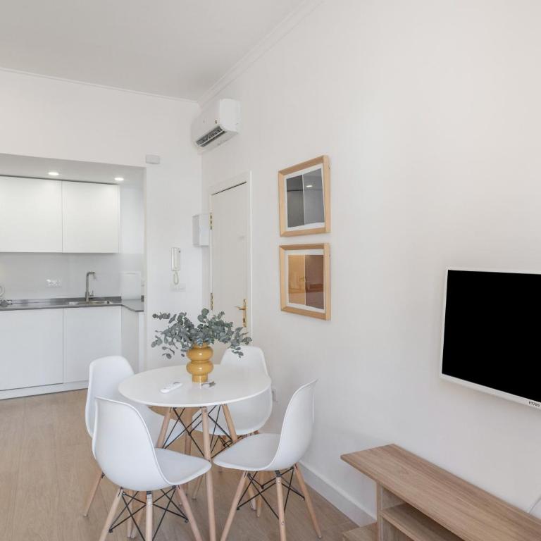 Céntrico y Luminoso Apartamento - Apartamento Superior de 2 dormitorios - 8
