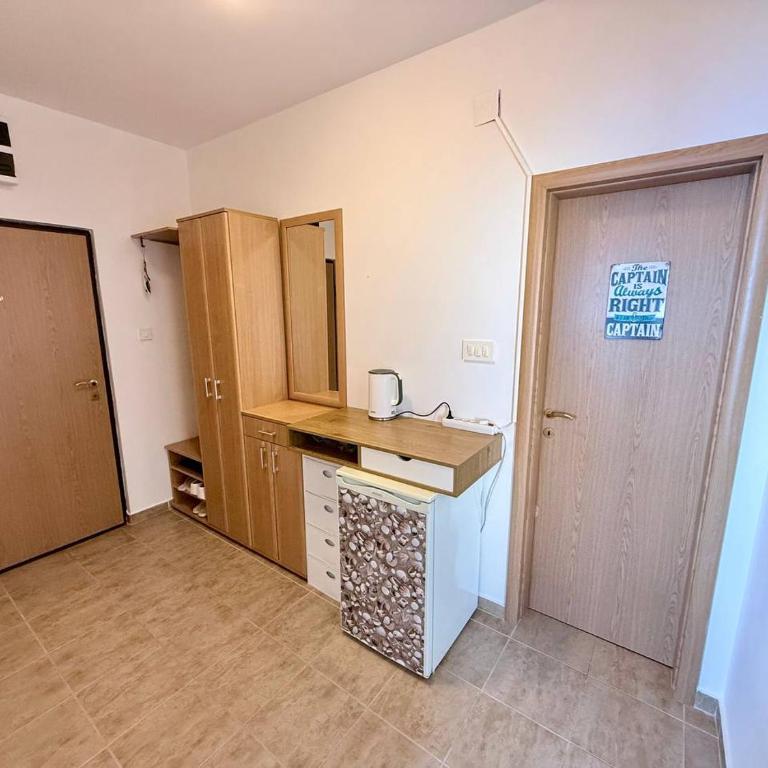 Sea Time Apartment - One-Bedroom Apartment with Balcony and Sea View - 10