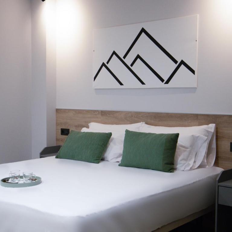 Inkigo Rooms - Classic Dreibettzimmer - 2
