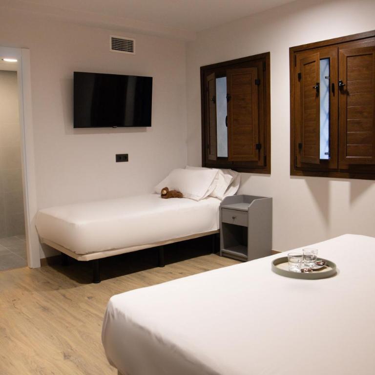 Inkigo Rooms - Classic Dreibettzimmer - 3
