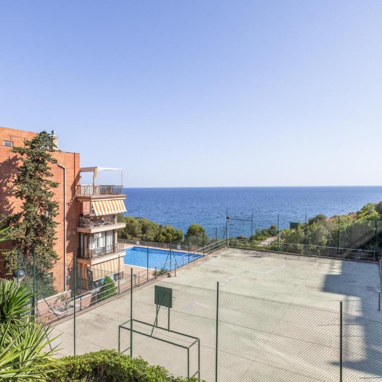 Faro - Three-Bedroom Premium Apartment with Balcony - 29