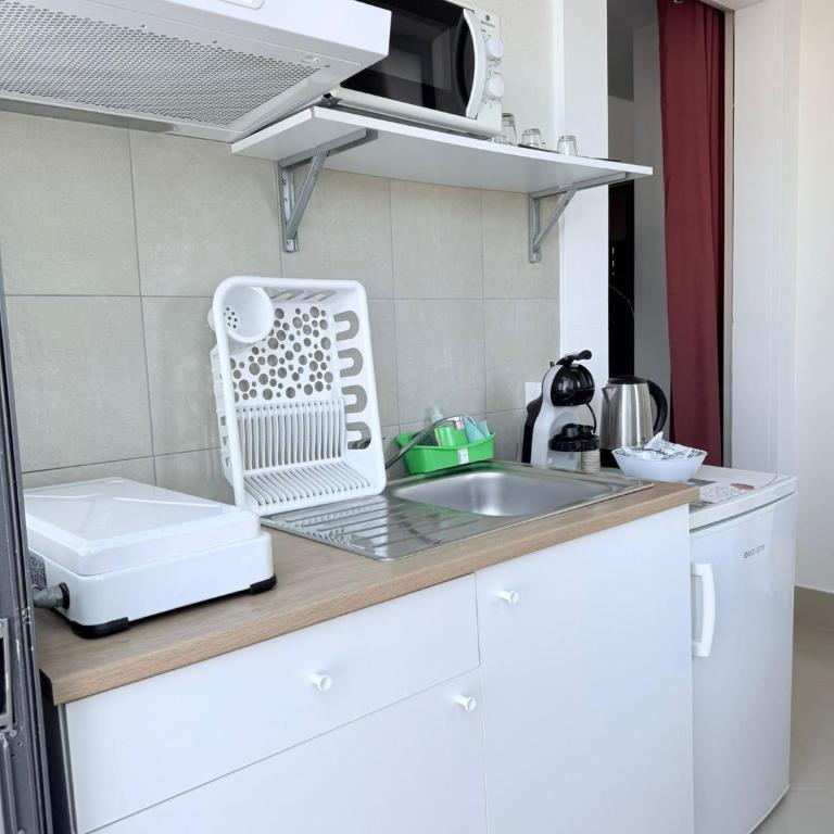 Royal Playa Suite and Apartament -private parking- self chek out - One-Bedroom Apartment - 9