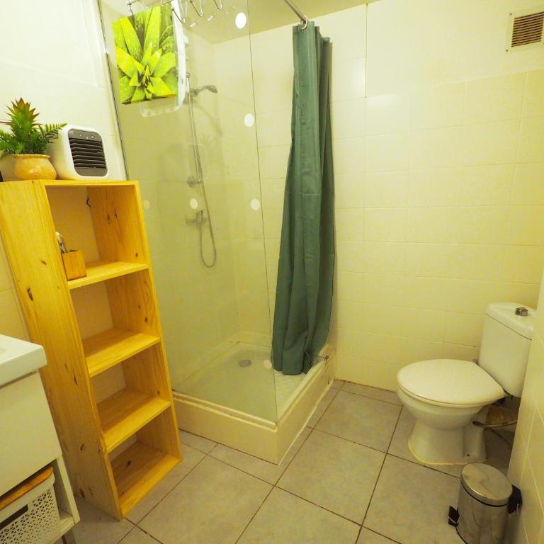 Voltaire YourHostHelper - Apartamento de 2 dormitorios - 9
