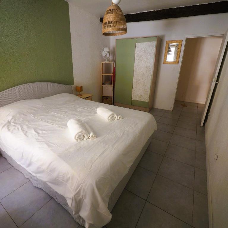 Voltaire YourHostHelper - Apartamento de 2 dormitorios - 7