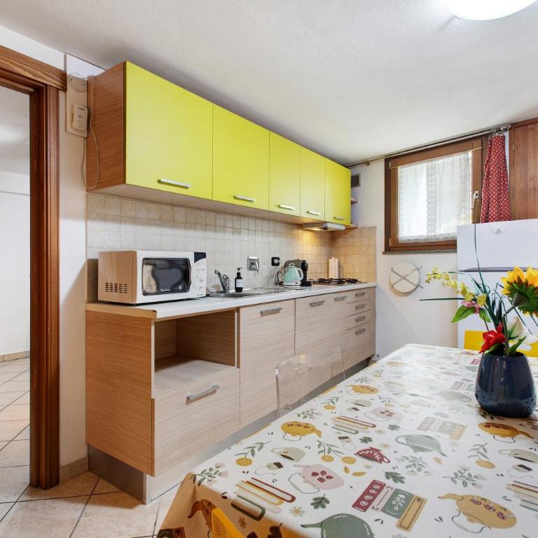 Bilocale in Casa Storica - Appartamento con doccia - 3