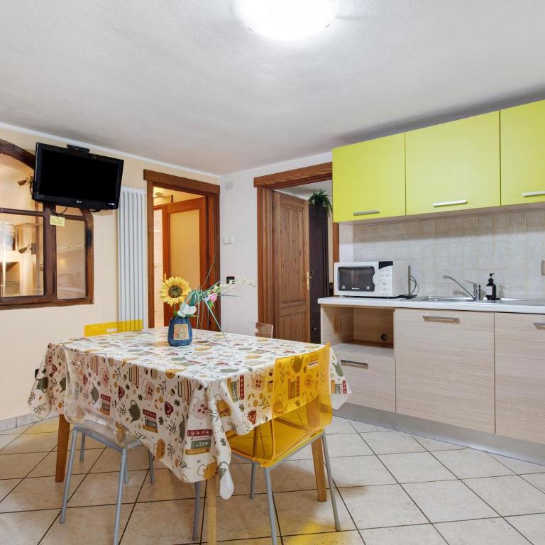 Bilocale in Casa Storica - Appartamento con doccia - 4
