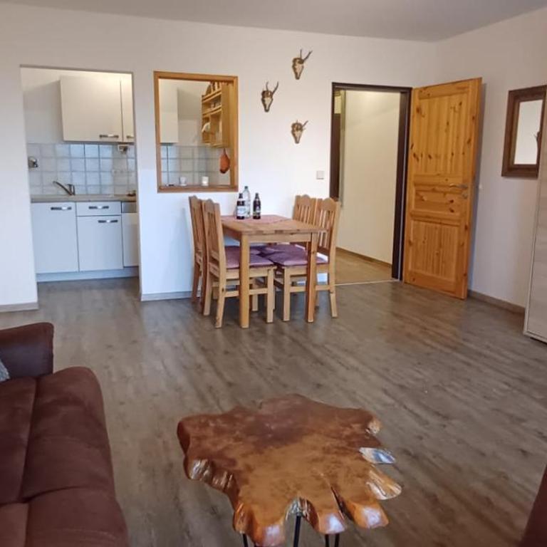FeWo Alpenfreude mit Hallenbad - Apartment with Balcony - 9
