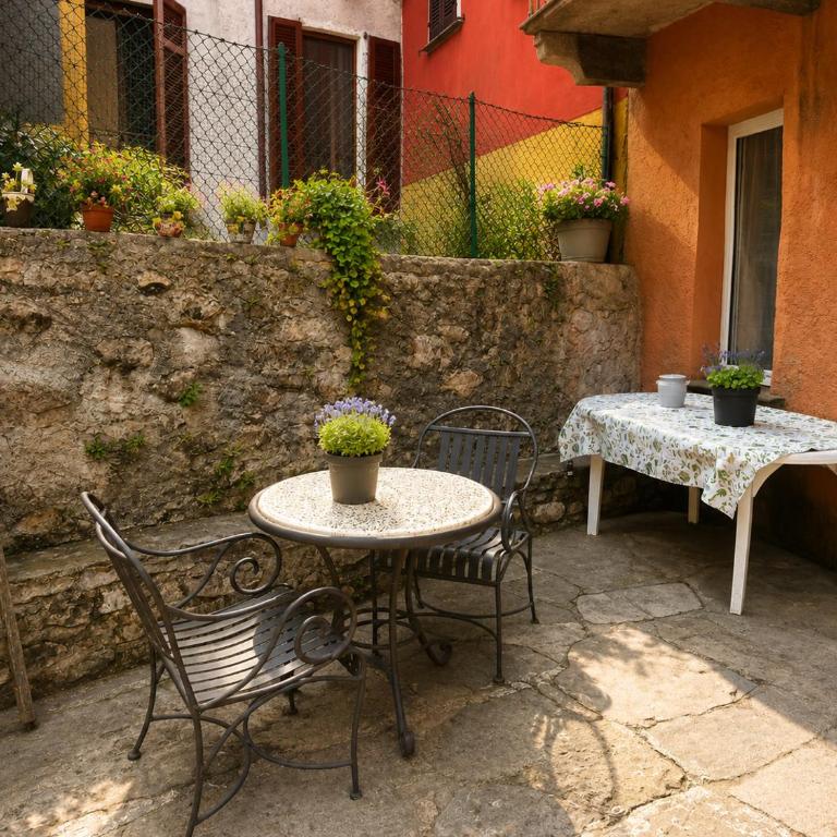 The White Alley House close to the Lake - Appartamento con 2 Camere da Letto - 1