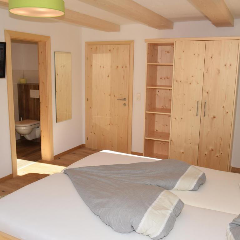 Hotel Biobauernhof Hinteraltensberg Wildschönau - Doppelzimmer mit Bergblick - 4