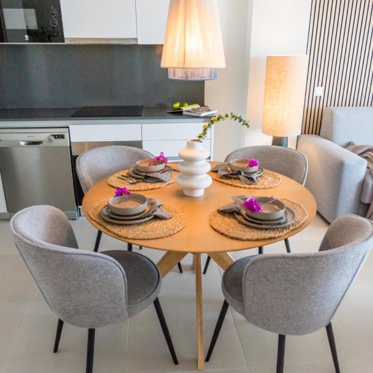Modern Apartment with Terrace & Pool in Estepona - Deluxe Apartment mit 1 Schlafzimmer - 4