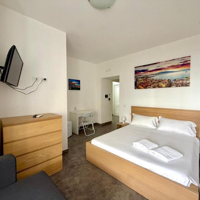 Suite Home - Camera Deluxe - 21