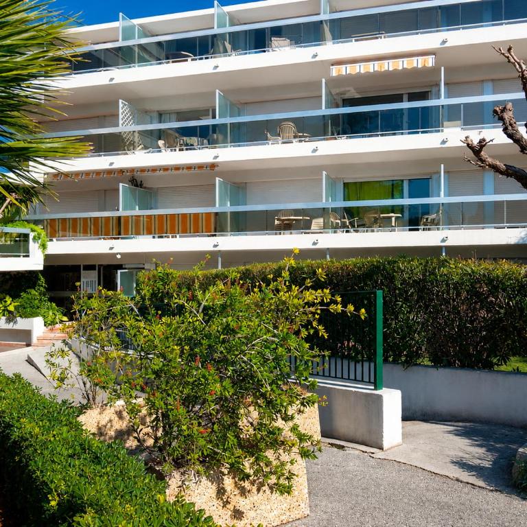 Appartement climatisé avec piscine, proche centre et plages d'Antibes - Studio avec Vue sur Jardin - 12