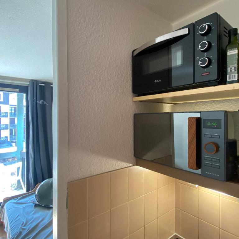 Le Balme Studio WiFi/Parking/Balcony - Studio - 4