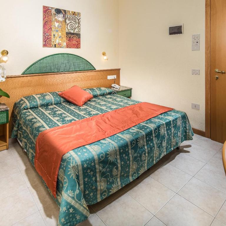 Hotel Bellevue - Camera Matrimoniale Basic - 3