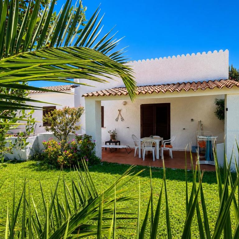 Seadas Garden Home - Beach 2 min away - Wi-Fi - AC - Parking - BBQ - Pet Friendly - Appartamento con 1 Camera da Letto - 1
