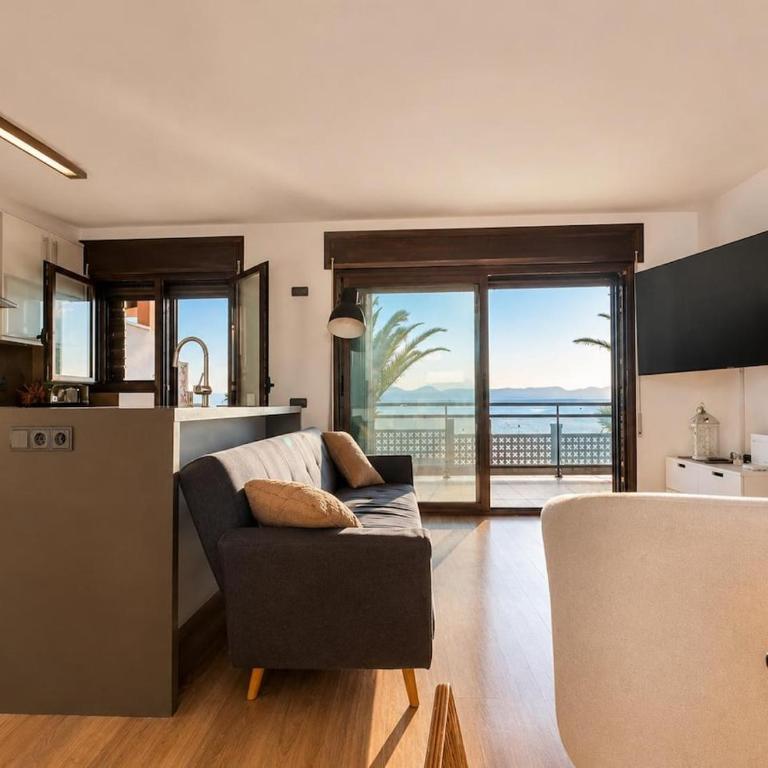 Apartamento en Salou Primera Linea de Mar con Vistas - Appartamento con 4 Camere da Letto - 5