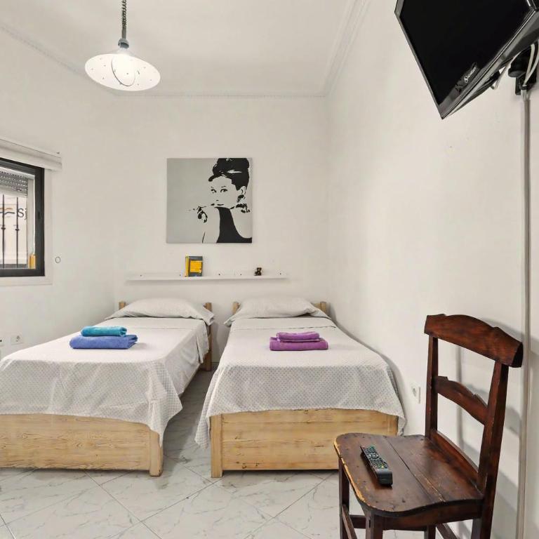 Beach 2-bedroom in Los Cristianos - Two-Bedroom Apartment with Mountain View - 16
