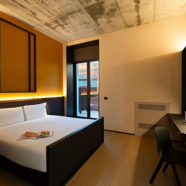 Breda Suites Hotel Milano - Camera Matrimoniale con Patio - 1