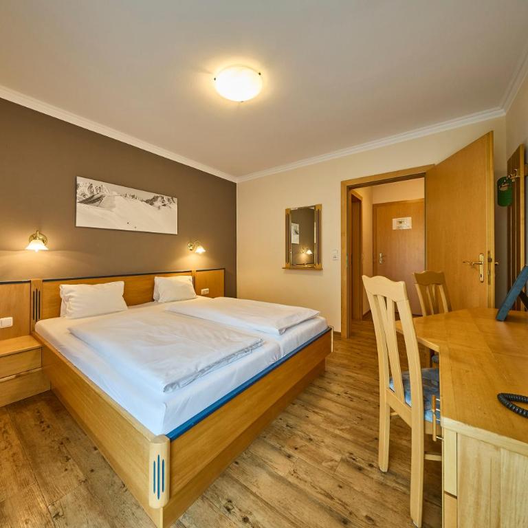 Hotel Bärenbachhof - Doppelzimmer mit Balkon - 5