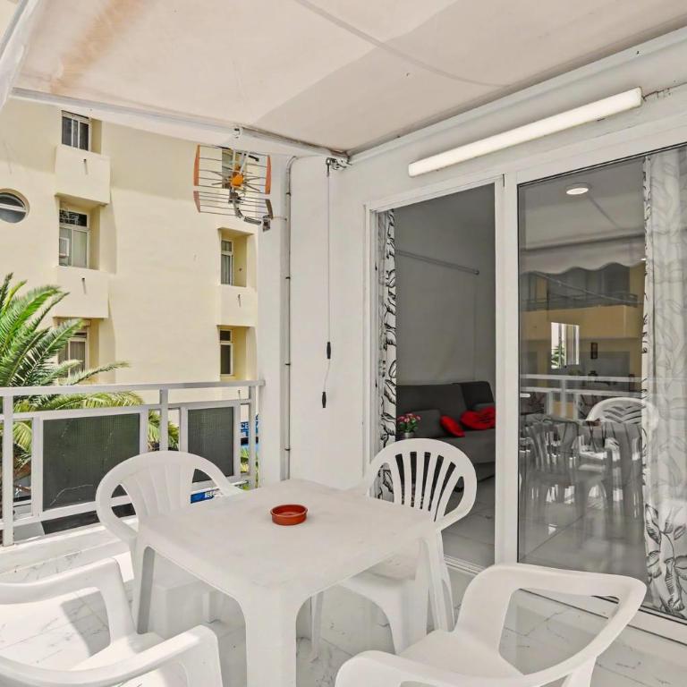 1-bedroom New beach apartment - Apartamento Superior de 1 dormitorio con balcón - 20
