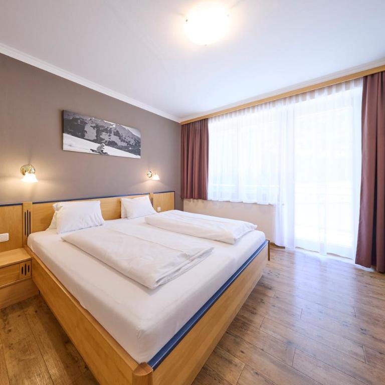 Hotel Bärenbachhof - Doppelzimmer mit Balkon - 2