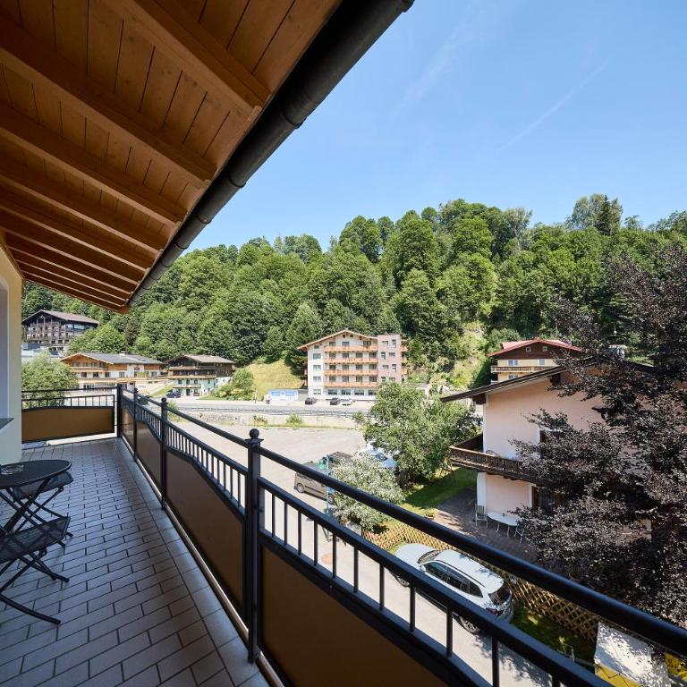 Hotel Bärenbachhof - Deluxe Doppelzimmer mit Balkon - 10