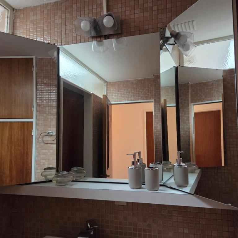 Casa LIDIA Hostel - Three-Bedroom Superior Apartment - 14