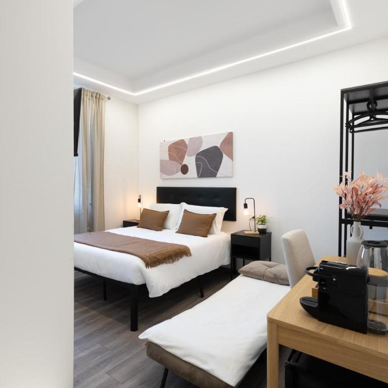 ReRent Rooms - 36 Trionfale Guesthouse - Camera Tripla Classic - 5