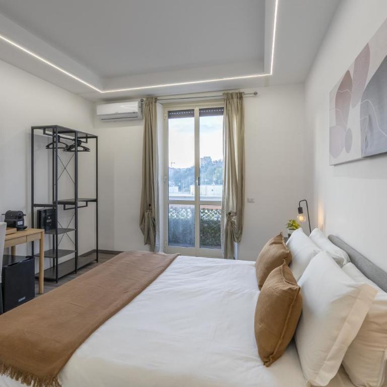 ReRent Rooms - 36 Trionfale Guesthouse - Camera Tripla con Balcone - 3
