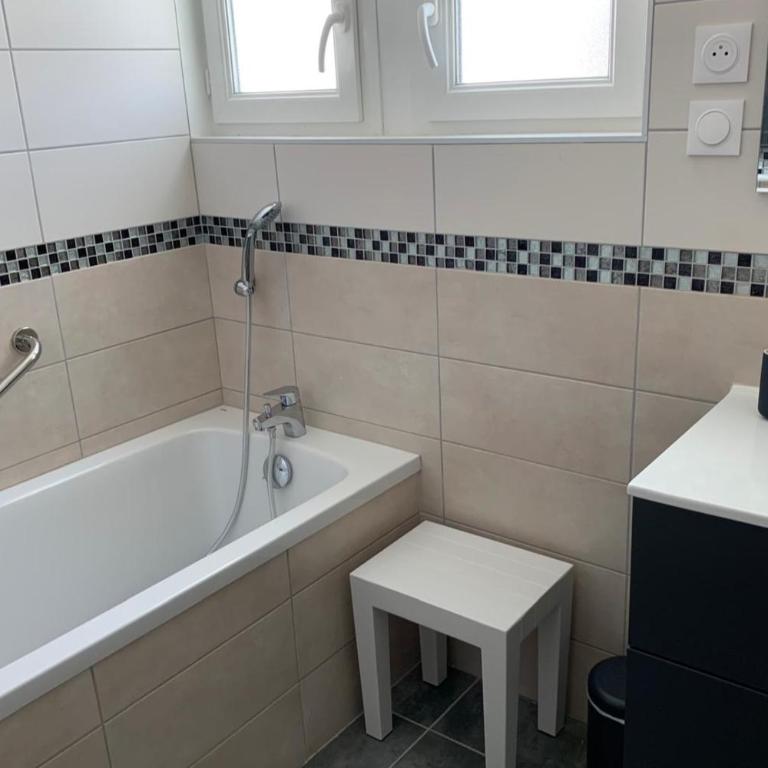 Beautiful 4 room apartment in La Rochelle - Apartment - 9