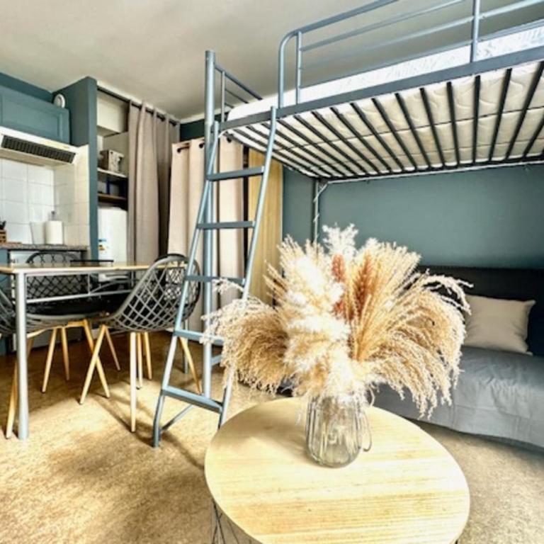 Lovely studio near the old port and train station - Studio - 1