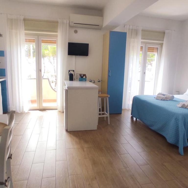 Azzurroblu - Monolocale con Vista Mare - 3