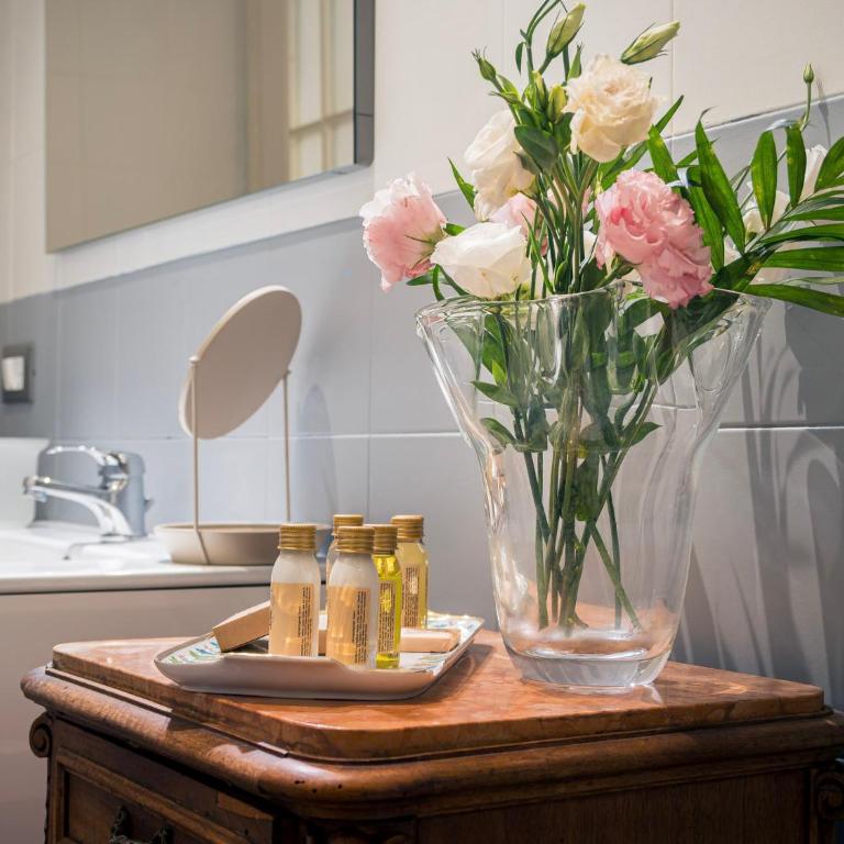 Downtown City Lodge - Apartment mit Balkon - 10