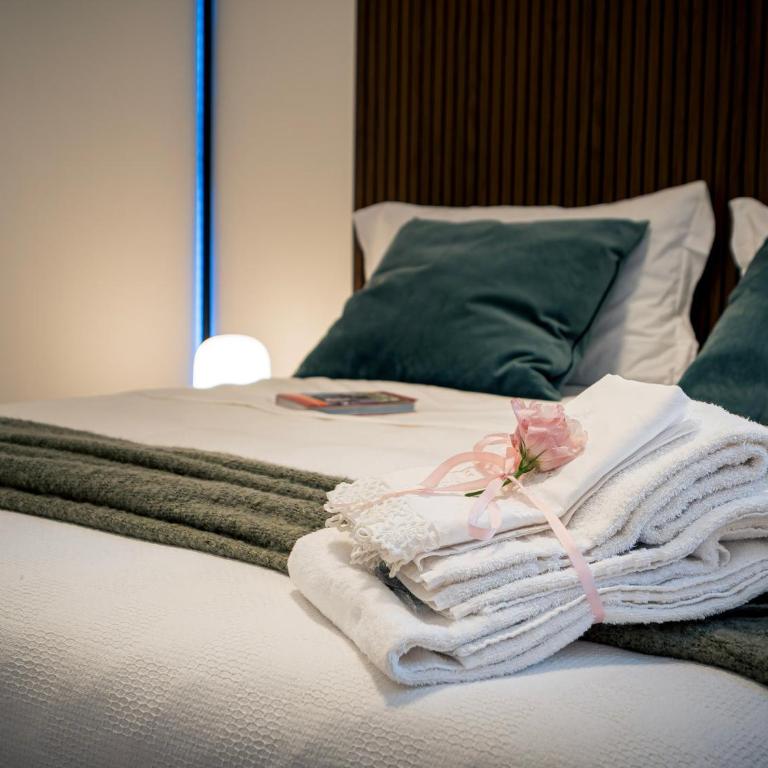 Downtown City Lodge - Apartment mit Balkon - 13