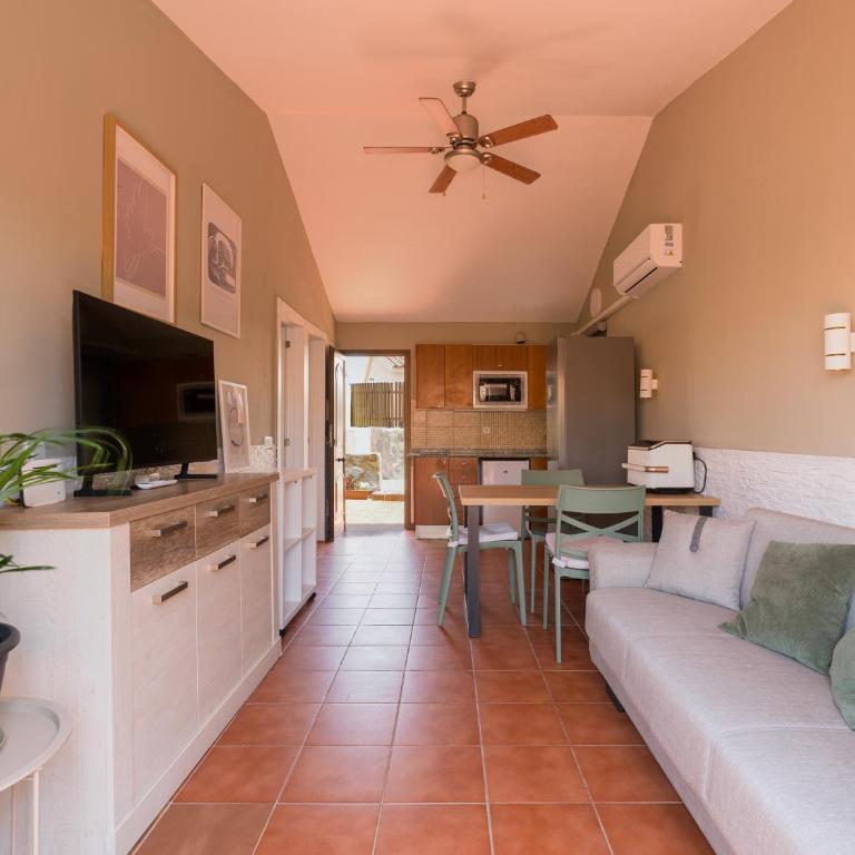 Sunny Haven - One-Bedroom Apartment - 2