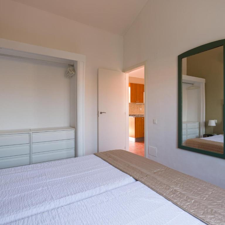 Sunny Haven - One-Bedroom Apartment - 7