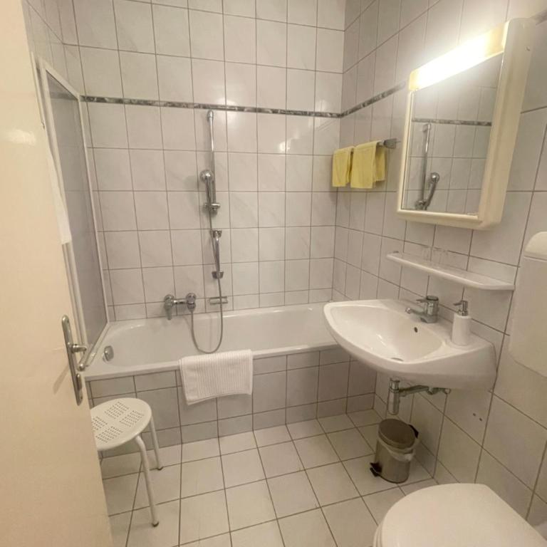 Brunnhof Gastein - Großes Doppelzimmer - 9