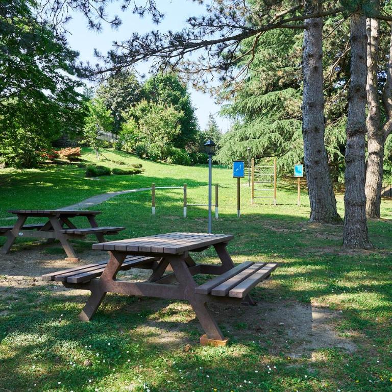 Elegant Duplex, Pool & Tennis, Private Garden & Parking, Como Lake View - One-Bedroom Apartment - 50