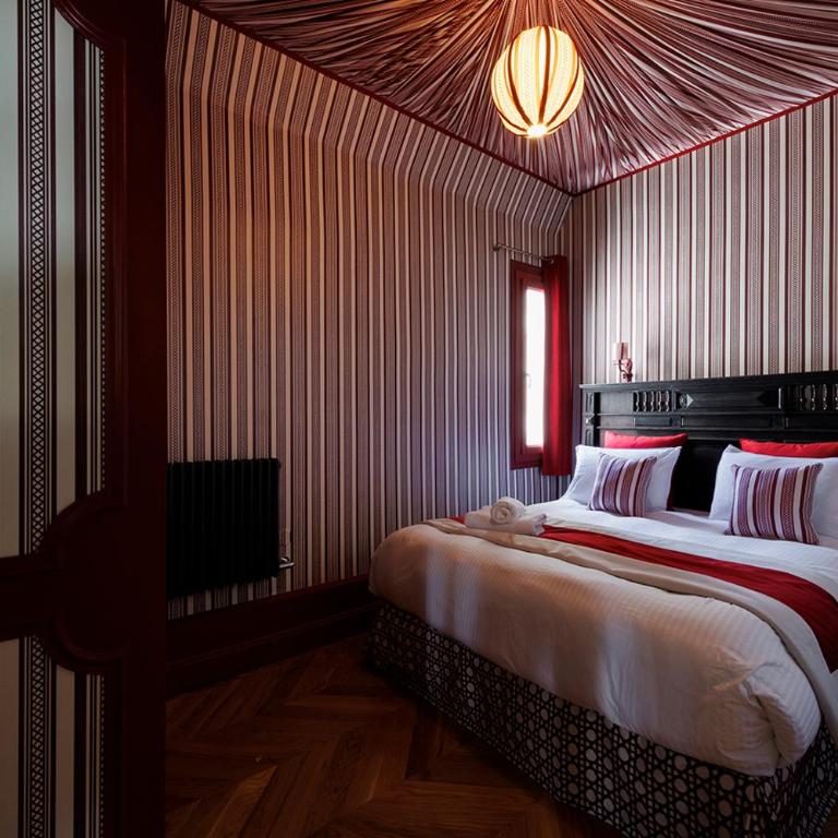 La Suite du Paon - Heart of Paris with AC - Two-Bedroom Apartment - 63
