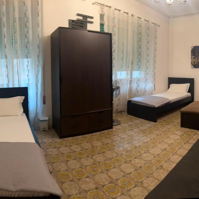 Venice Night 25 Via Milano - Appartamento Standard con 3 Camere da Letto - 3