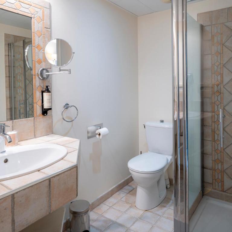 Mas De La Senancole & Spa - Chambre Double avec Terrasse - 5