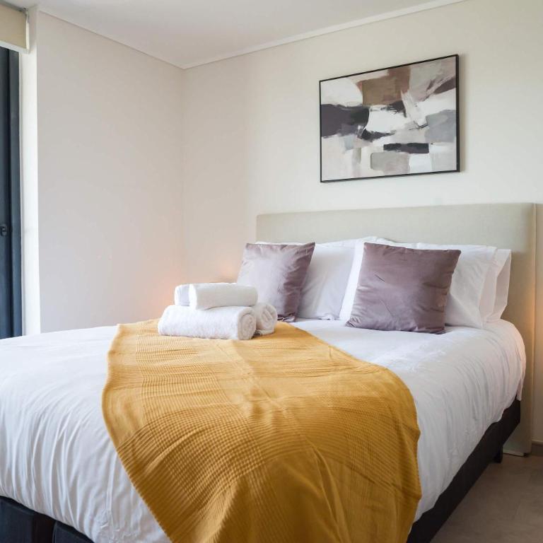 Cozy 1BR Getaway for Three in Vibrant Nunoa - Apartment - 1