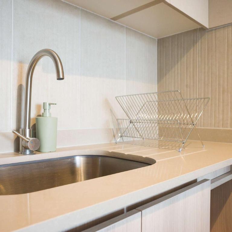 Cozy 1BR Getaway for Three in Vibrant Nunoa - Apartment - 17