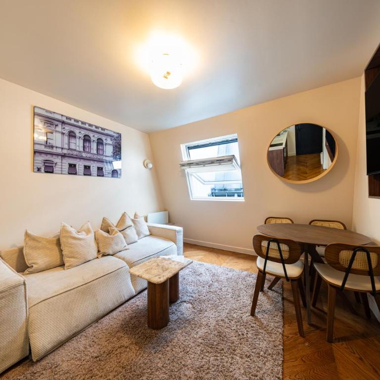 Appart'Hôtel Lou Suites - Appartement - 1