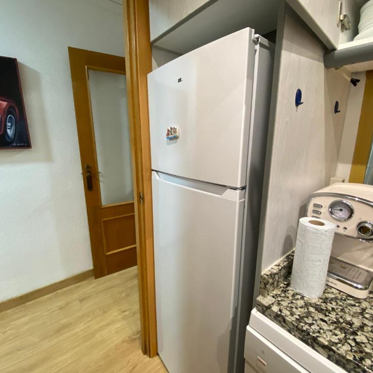 Apartamento Moderno Playa de Gandía Vistas al Mar Piscina Pádel y WIFI 4 PAX - Apartamento de 1 dormitorio - 13